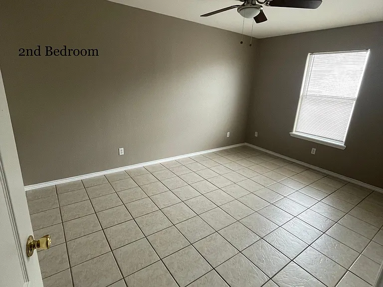 717 Sonesta Dr #C — Photo 14
