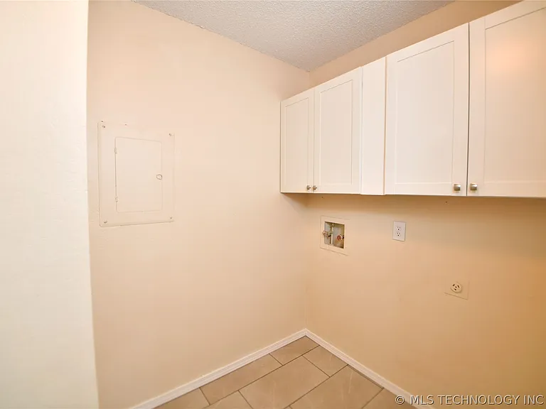 401 N Fir Pl — Photo 12