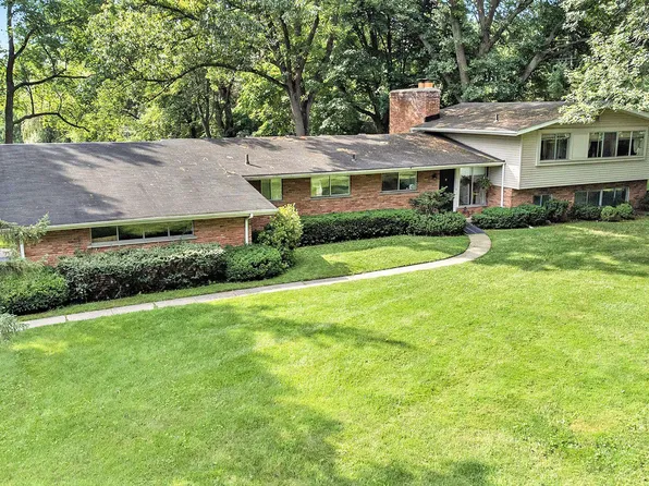 4469 W Maple Rd, Bloomfield Hills, MI 48301