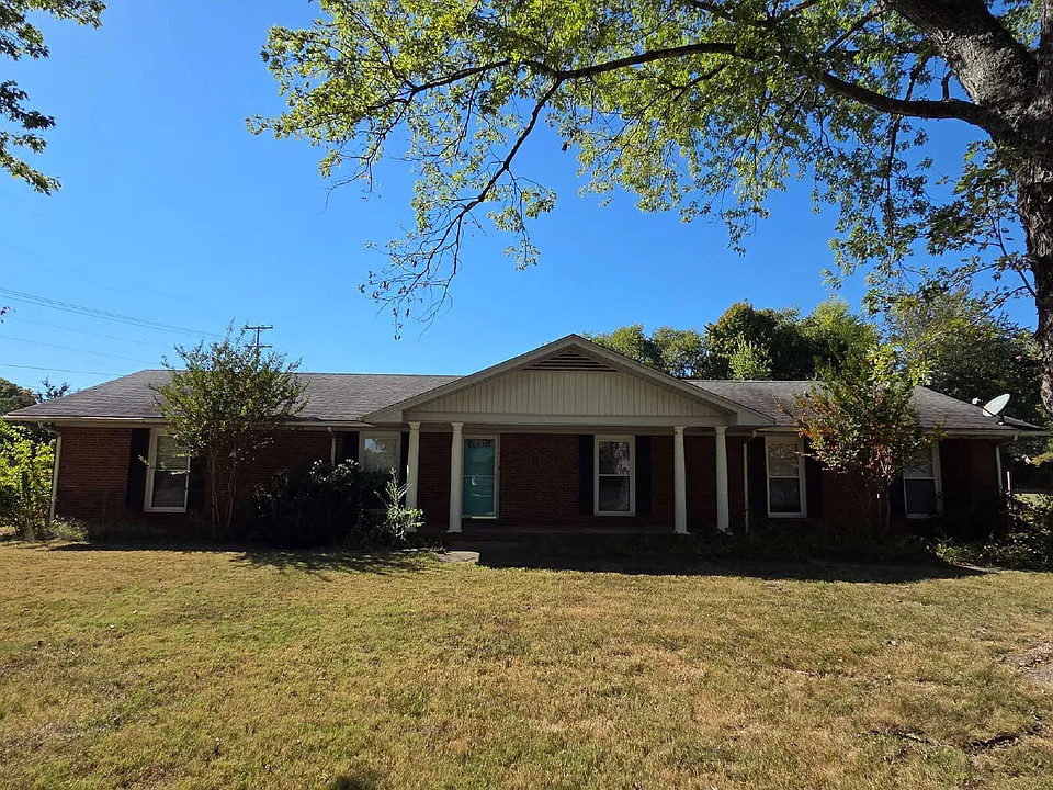 2988 Parkwood Dr