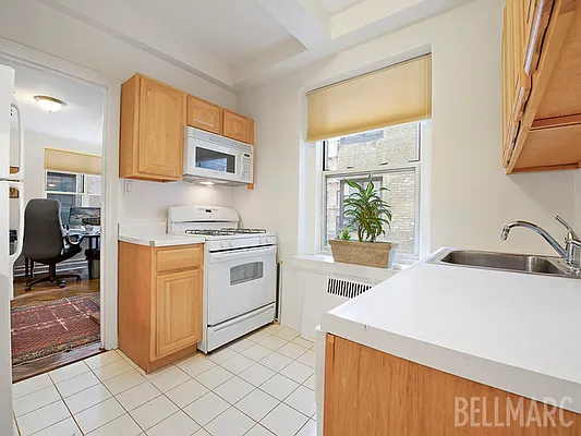 Sold by Bellmarc Realty | media 4