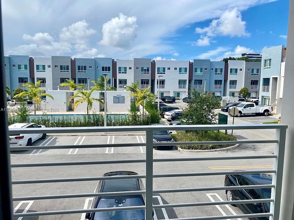 1st image of 2505 NE 193rd St #4214