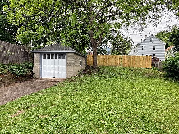 3rd image of 47 Alden Ave