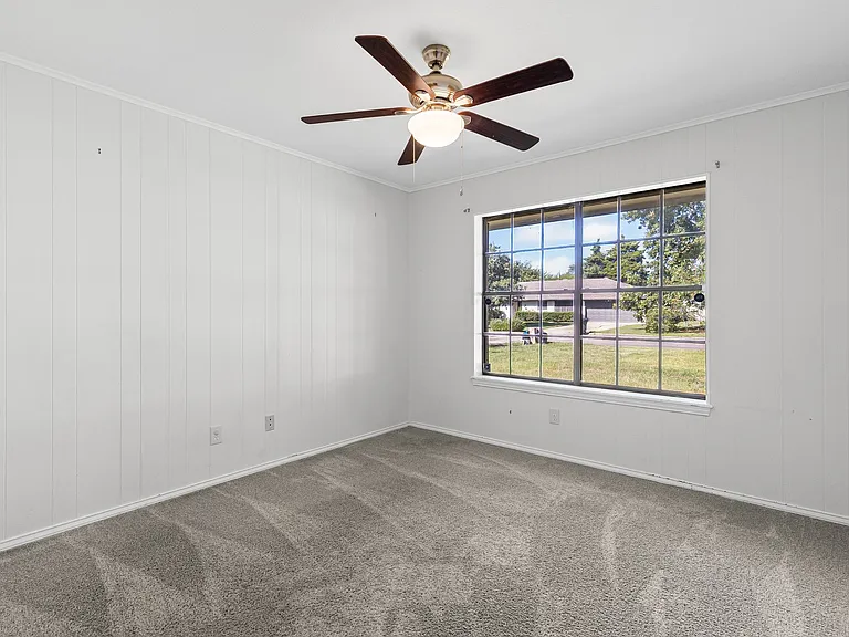 221 Azalea Dr — Photo 20
