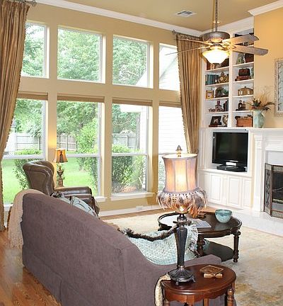 Living Area : Dim: 17.1 X 20 Lots of natural light with a whole wall of beautiful windows
