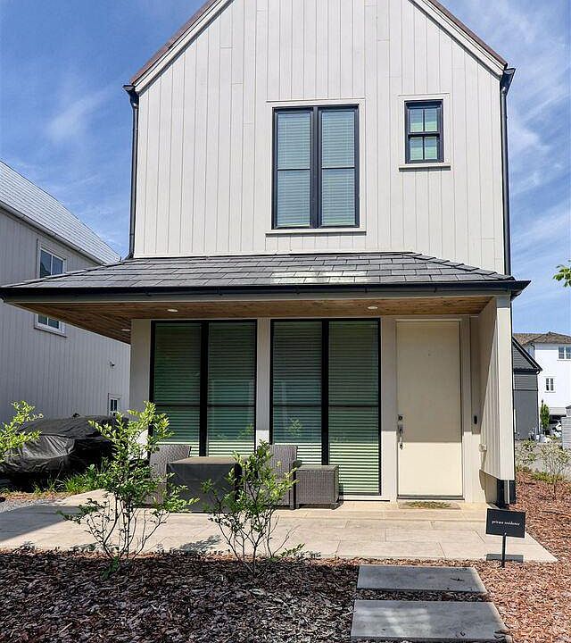1st image of 135 Breakspear Ln