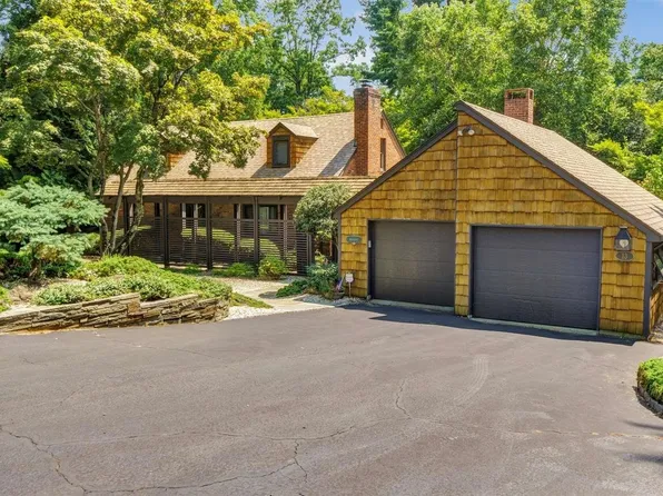 13 Circle Way, Sea Cliff, NY 11579