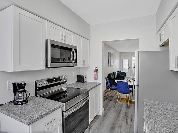 3rd image of 10000 E Bay Harbor Dr #13