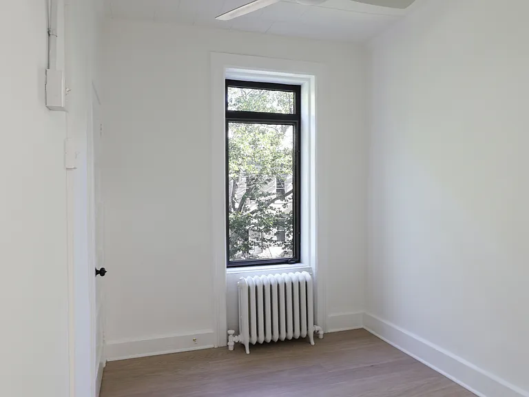 59-32 Grove St #2 — Photo 9