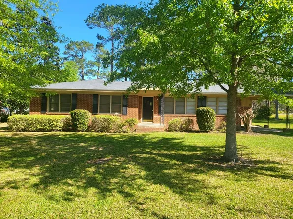 512 Sherrod Ave, Nashville, GA 31639