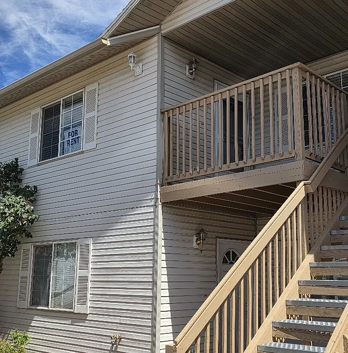 1157 E Carolina Ave #3