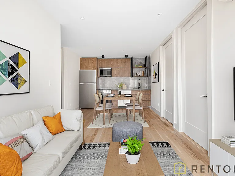 135 S 3rd St #3C — Photo 2