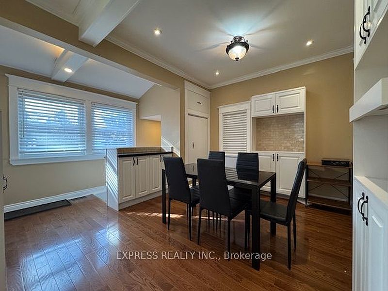 Toronto House for rent - 2 Bedrooms — photo 13