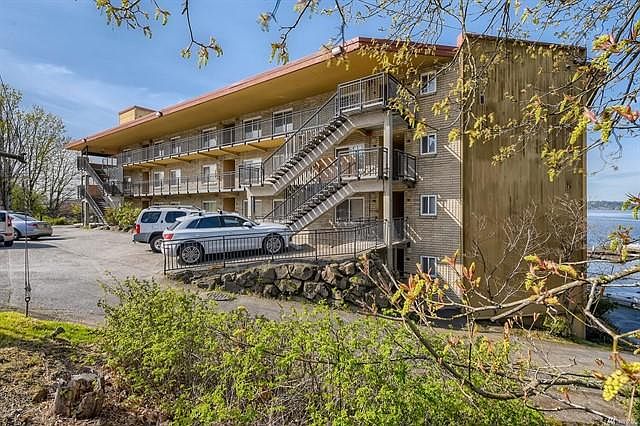 1st image of 9520 Rainier Ave S #402-1