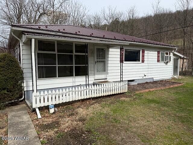 1st image of 372 Daughertys Run Rd