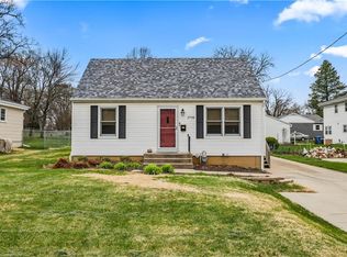 3708 Madison Ave, Des Moines, IA 50310