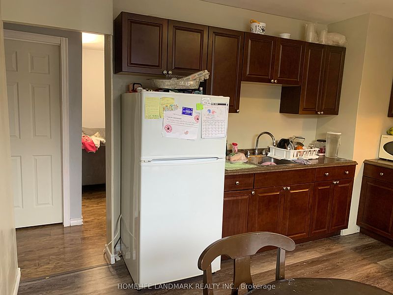 Ajax House for rent - 4 Bedrooms — photo 5