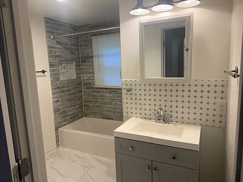 421 1st Ave #421 Photo 1
