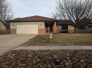 208 Old Tippecanoe Dr, Springfield, IL 62711