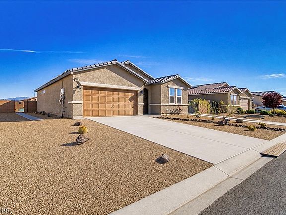 2nd image of 3574 E Umatilla Ave