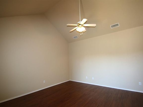 5th image of 101 Sunburst Ct #107