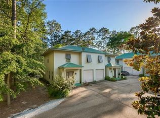 580 Lotus Dr N APT 10, Mandeville, LA 70471
