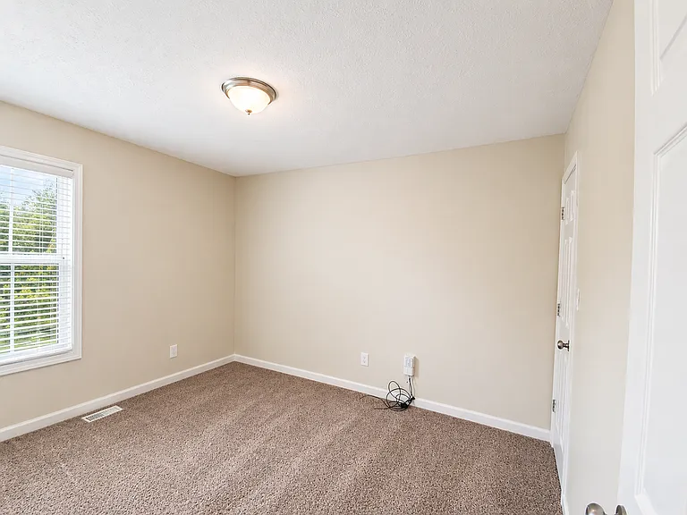 994 Bobcat Dr — Photo 19