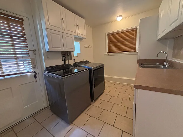 3479 Overbrook Dr — Photo 15