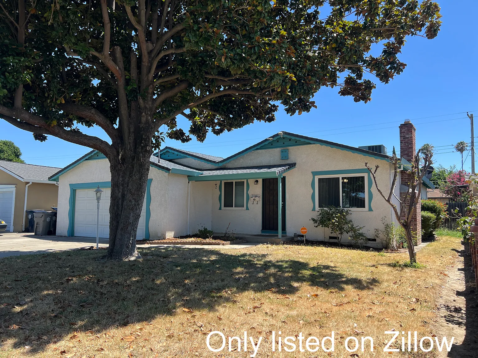 3 bed, 1032 sqft, $2,400 — Photo 2
