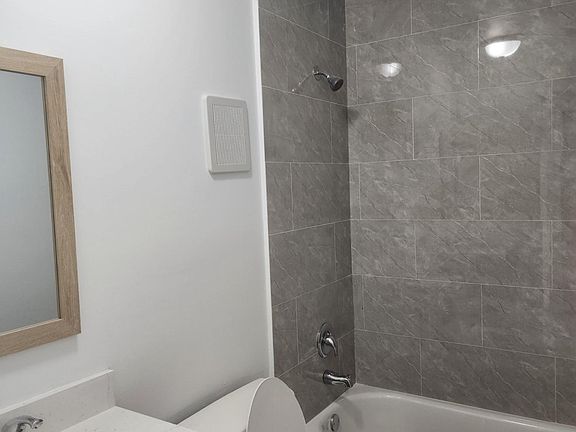 5th image of 1461 W 42nd St APT 103