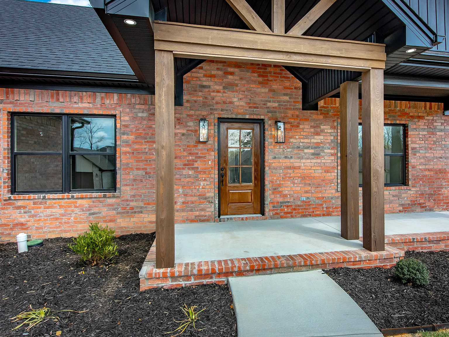 3 bed, 2.5 bath, 1863 sqft, $2,000 — Photo 4