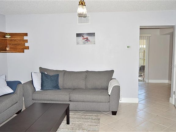 4th image of 2770-2774 Seahorse Court