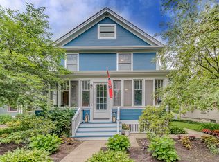 112 N Sleight St, Naperville, IL 60540