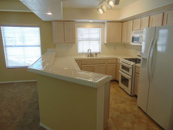 2nd image of 3601 Arginis St Unit 202