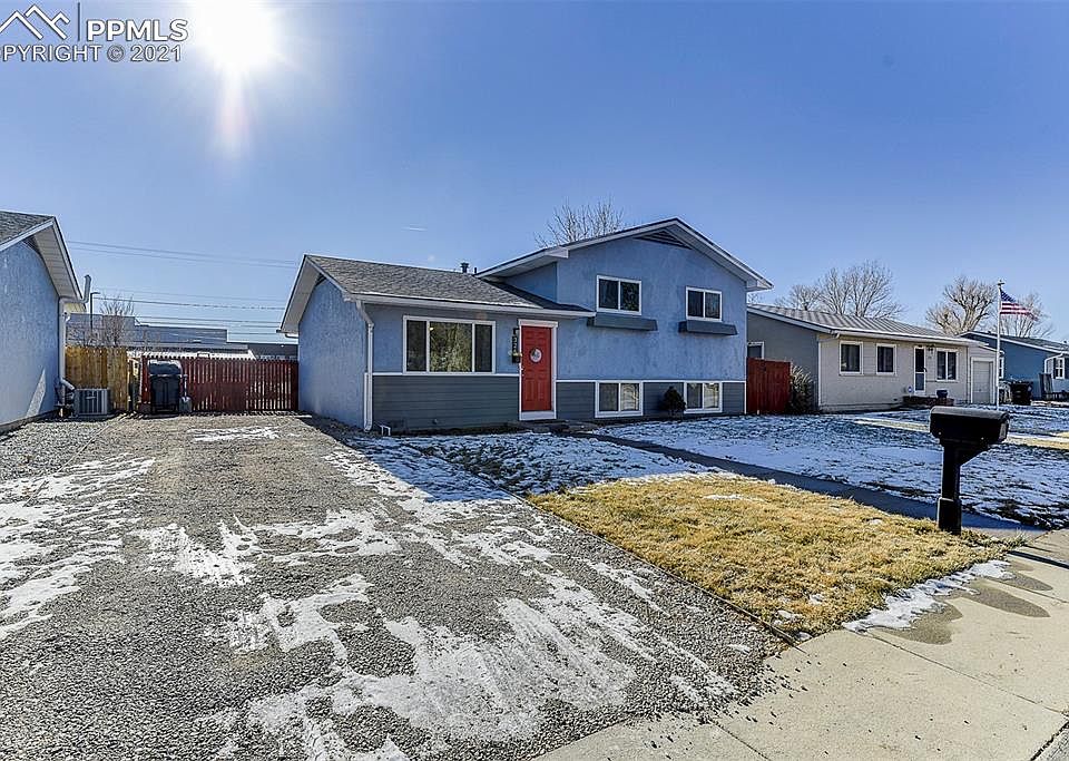 2nd image of 326 Mount View Ln