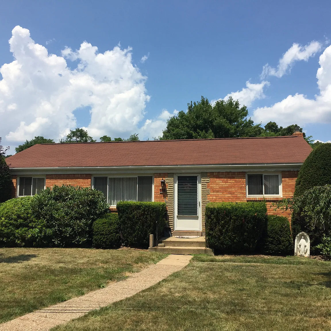 138 Skylark Dr photo 1