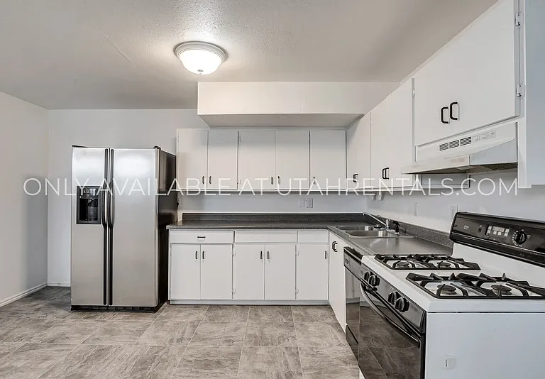 1352 N 1000 W #BASEMENT — Photo 1
