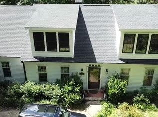 5900 Sharon Rd, Charlotte, NC 28210
