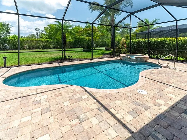 9372 Vercelli Ct — Photo 39