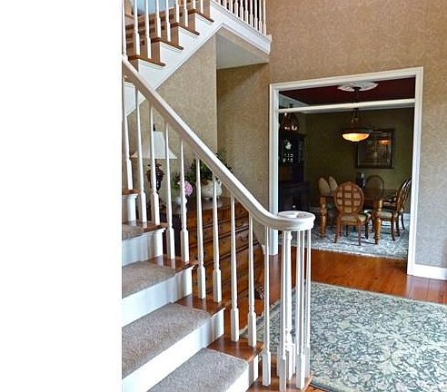 4th image of 7599 Sarah Lee Dr
