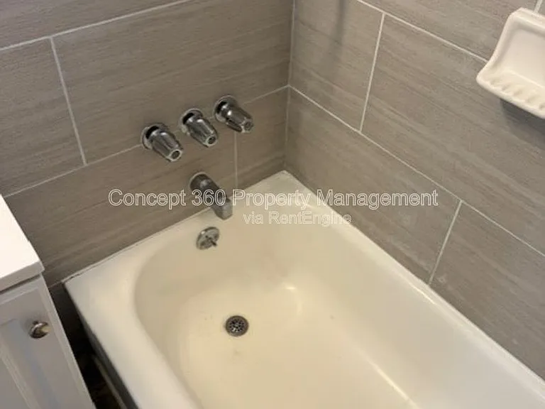 2028 Chestnut Ave #A — Photo 24