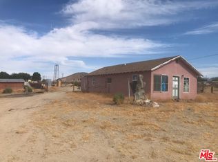 37712 210th St E, Palmdale, CA 93591