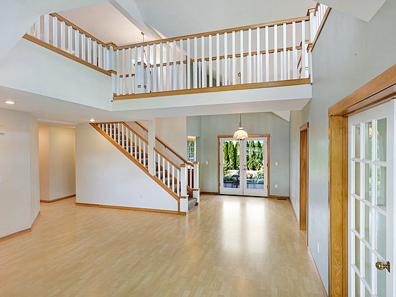 4th image of 2913 Christianson Ave