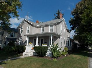 200 W Stevenson St, Gibsonburg, OH 43431