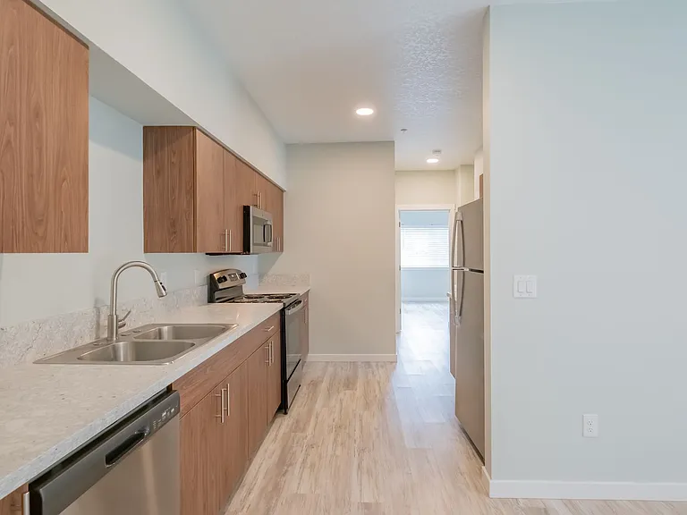 Colima Apartments — Photo 32