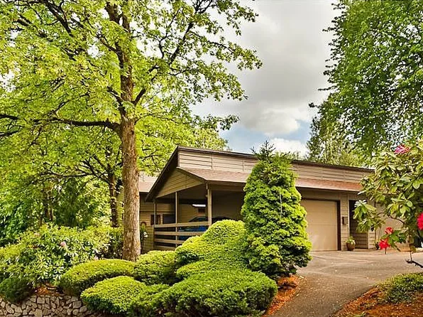 3831 SW Canby St, Portland, OR 97219