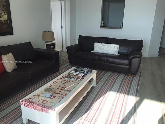 4th image of 1250 S Miami Ave #2805