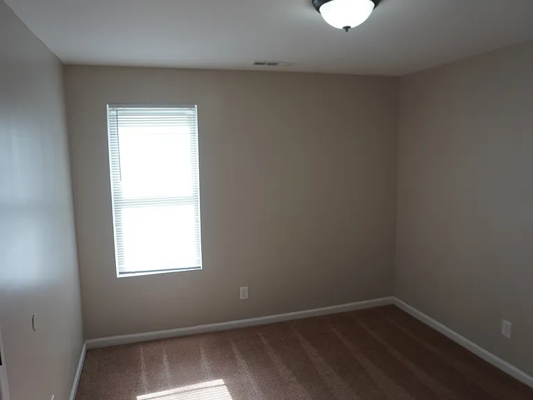 29134 Glenwood St — Photo 4