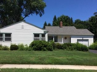 133 Moffet Ave, Chardon, OH 44024