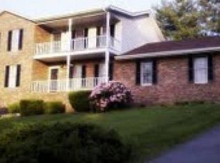 2903 Greenline Rd, Johnson City, TN 37604
